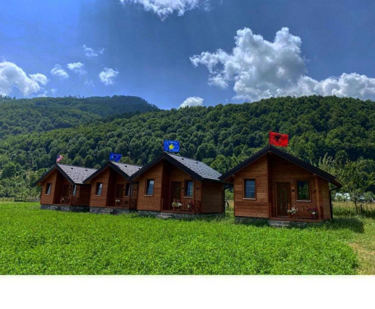 Peraj Guesthouse Vermosh Exterior foto